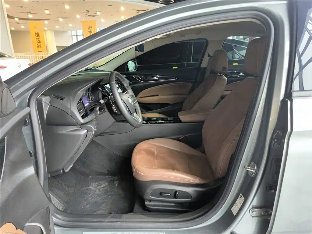 Buick Regal — фото 14