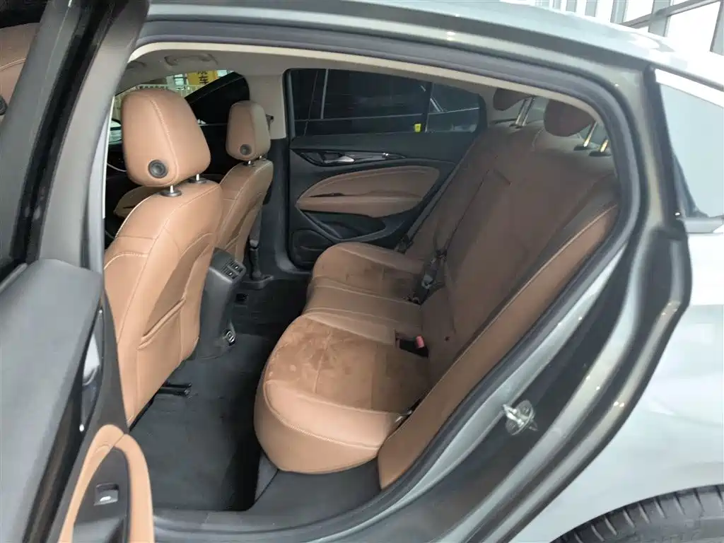 Buick Regal — фото 16