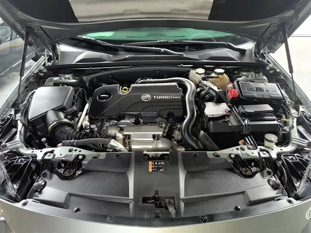 Buick Regal — фото 19