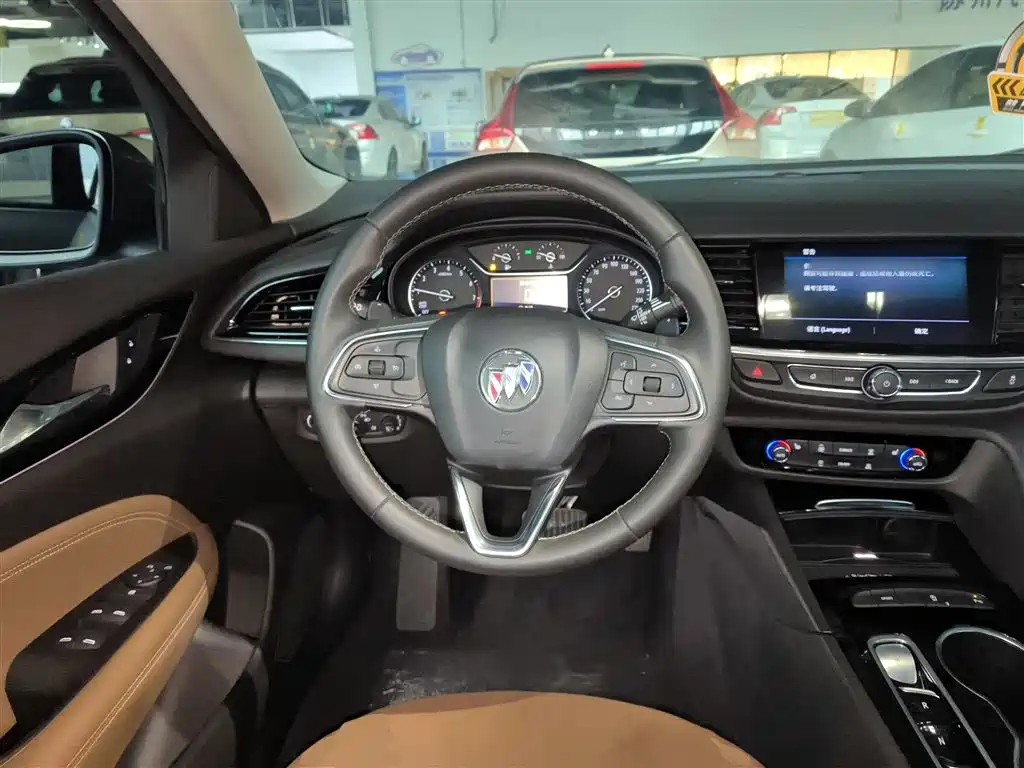 Buick Regal — фото 10