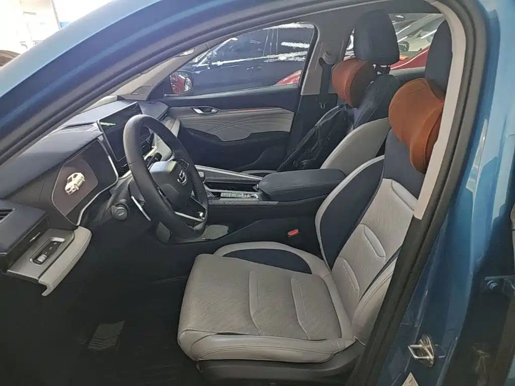 Geely Preface — фото 14