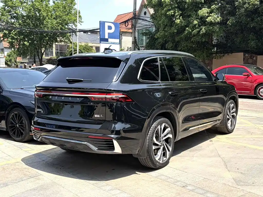 Geely Xingyue L — фото 13
