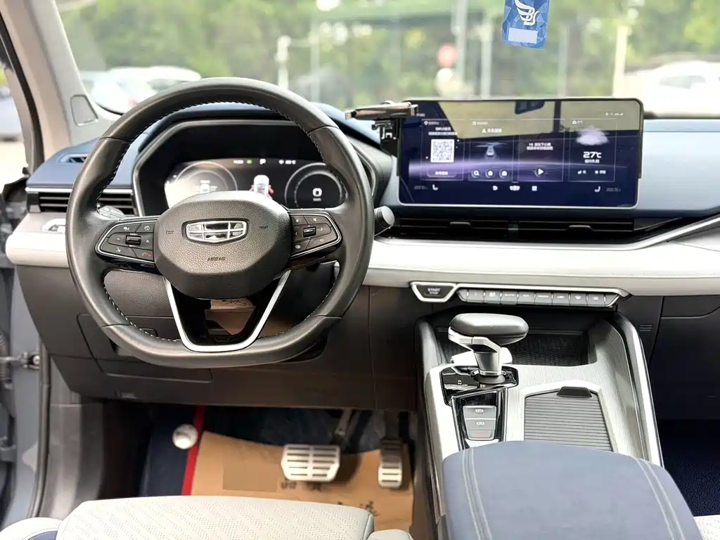 Geely Preface — фото 4