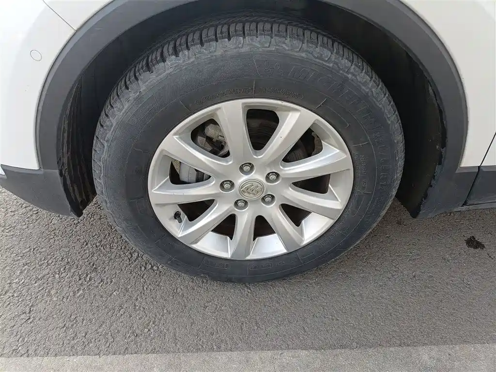 Buick Envision Plus — фото 25