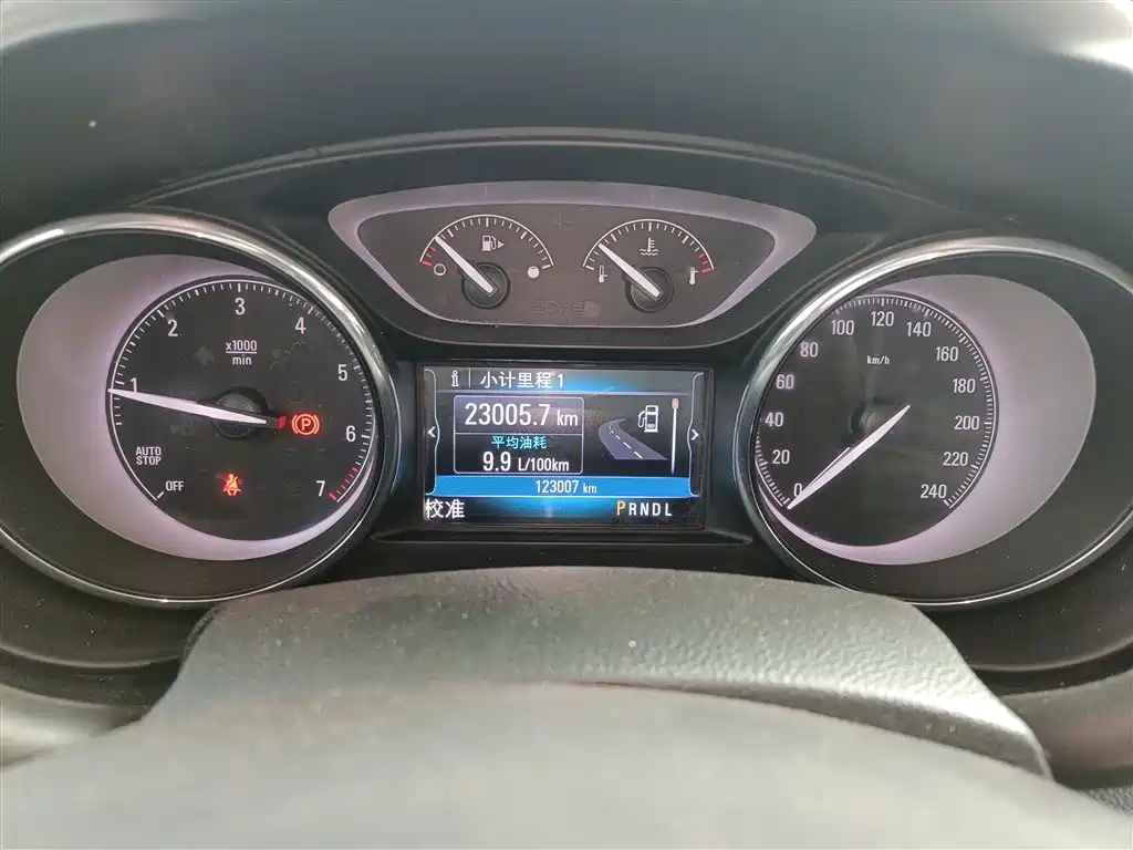Buick Envision Plus — фото 8