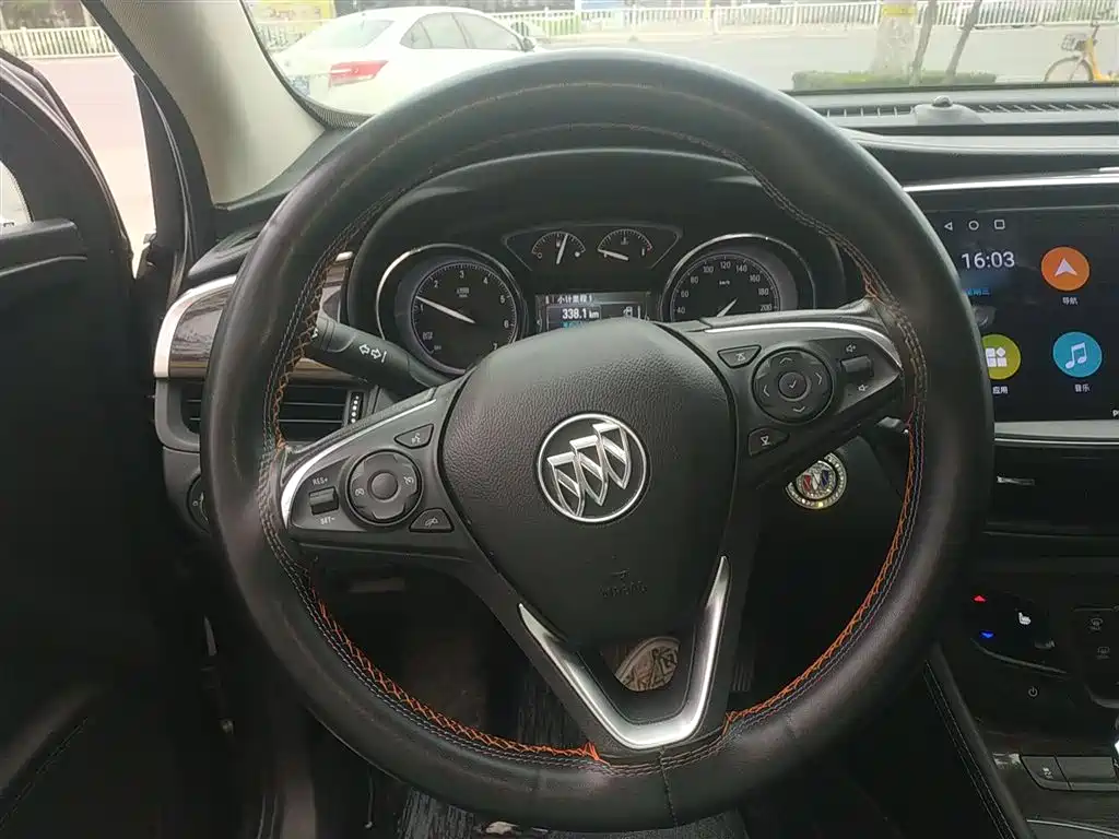 Buick Envision Plus — фото 11