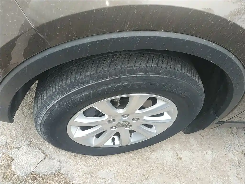 Buick Envision Plus — фото 23