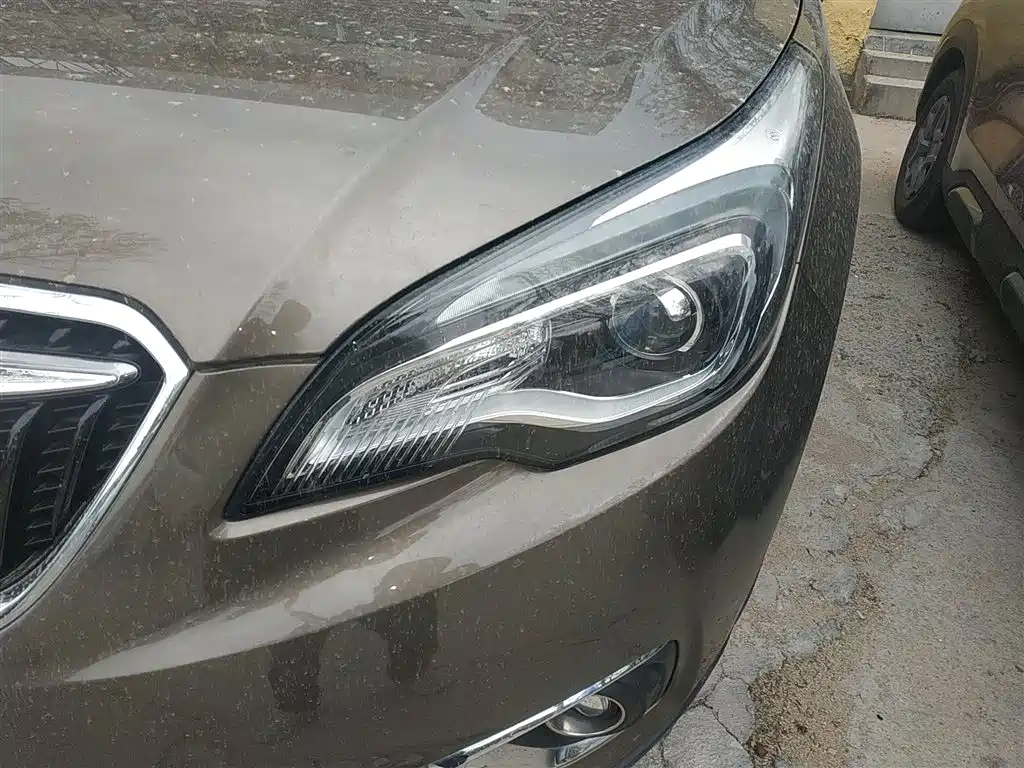 Buick Envision Plus — фото 24