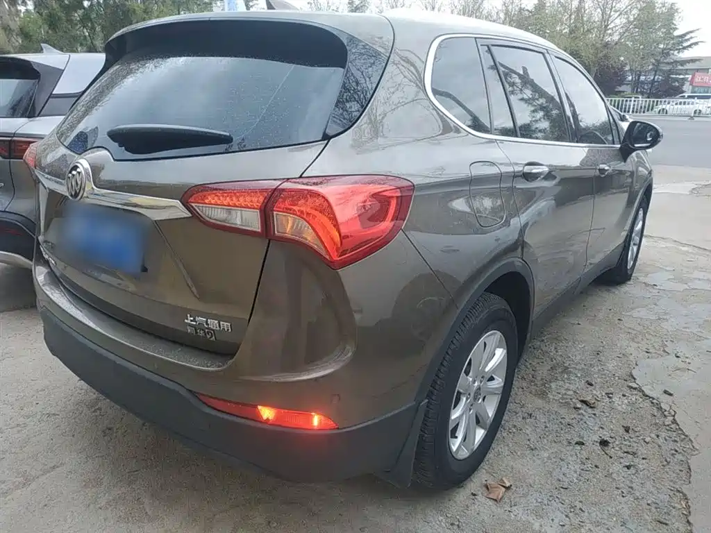 Buick Envision Plus — фото 7