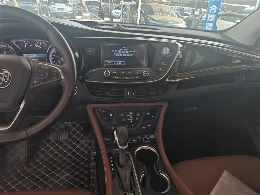 Buick Envision Plus — фото 13