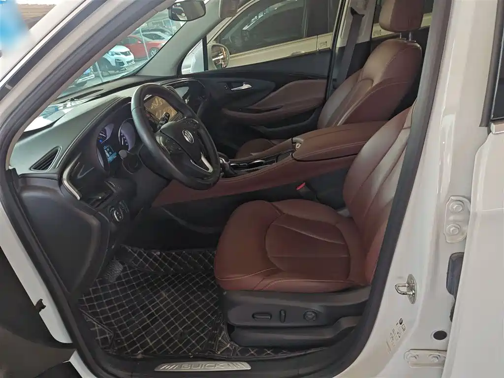 Buick Envision Plus — фото 15