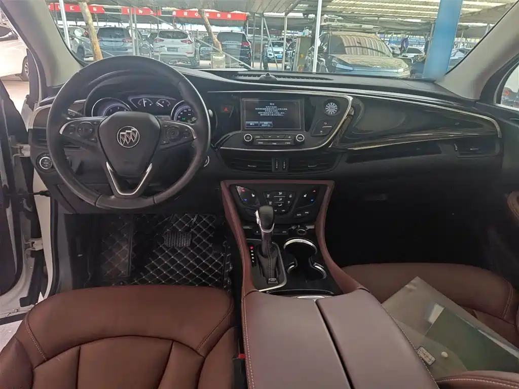 Buick Envision Plus — фото 10