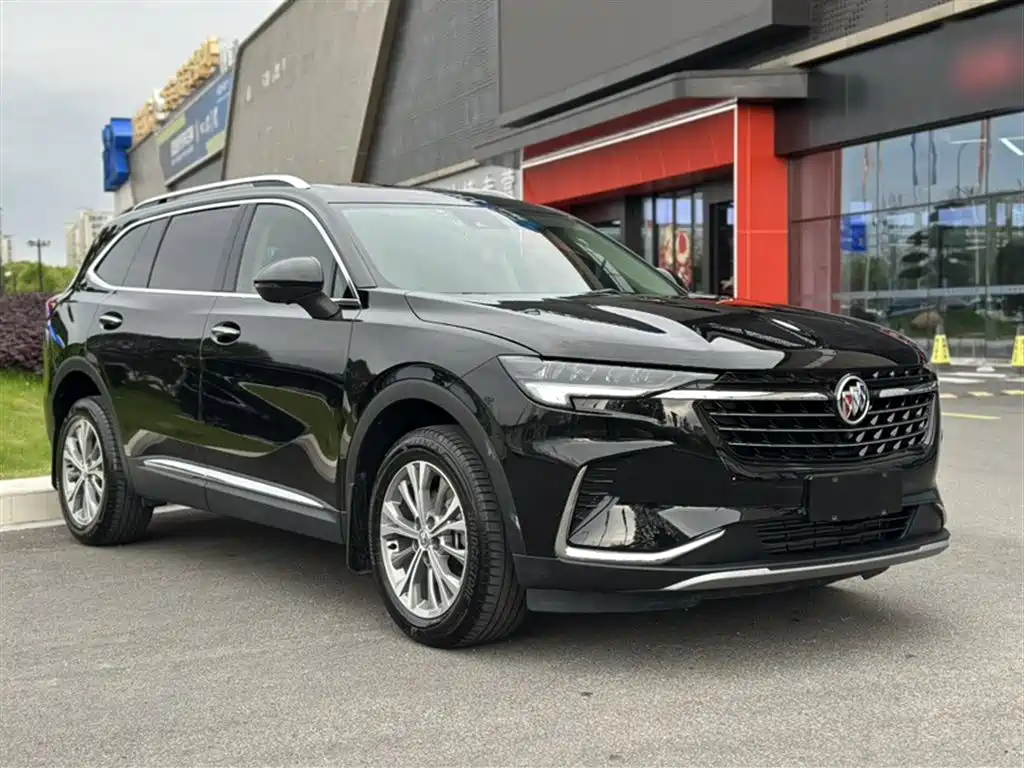 Buick Envision Plus — фото 11