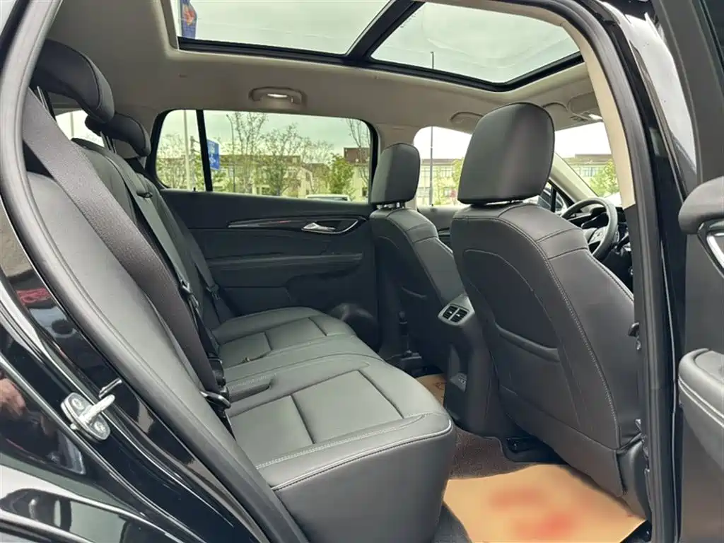 Buick Envision Plus — фото 16