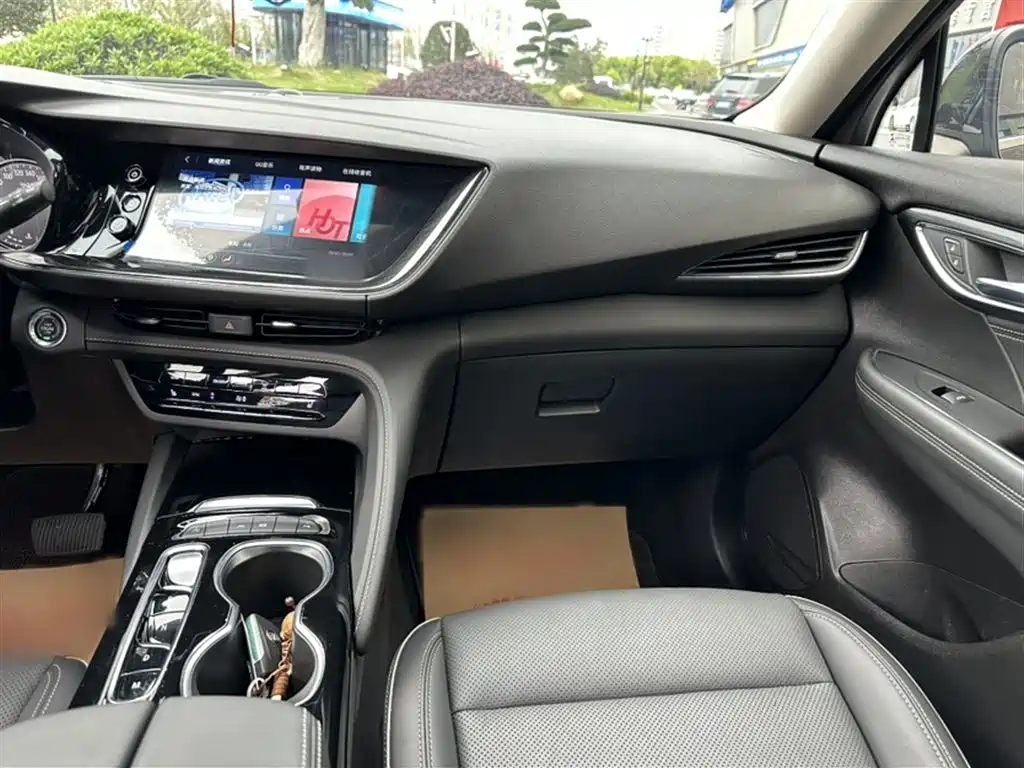 Buick Envision Plus — фото 17