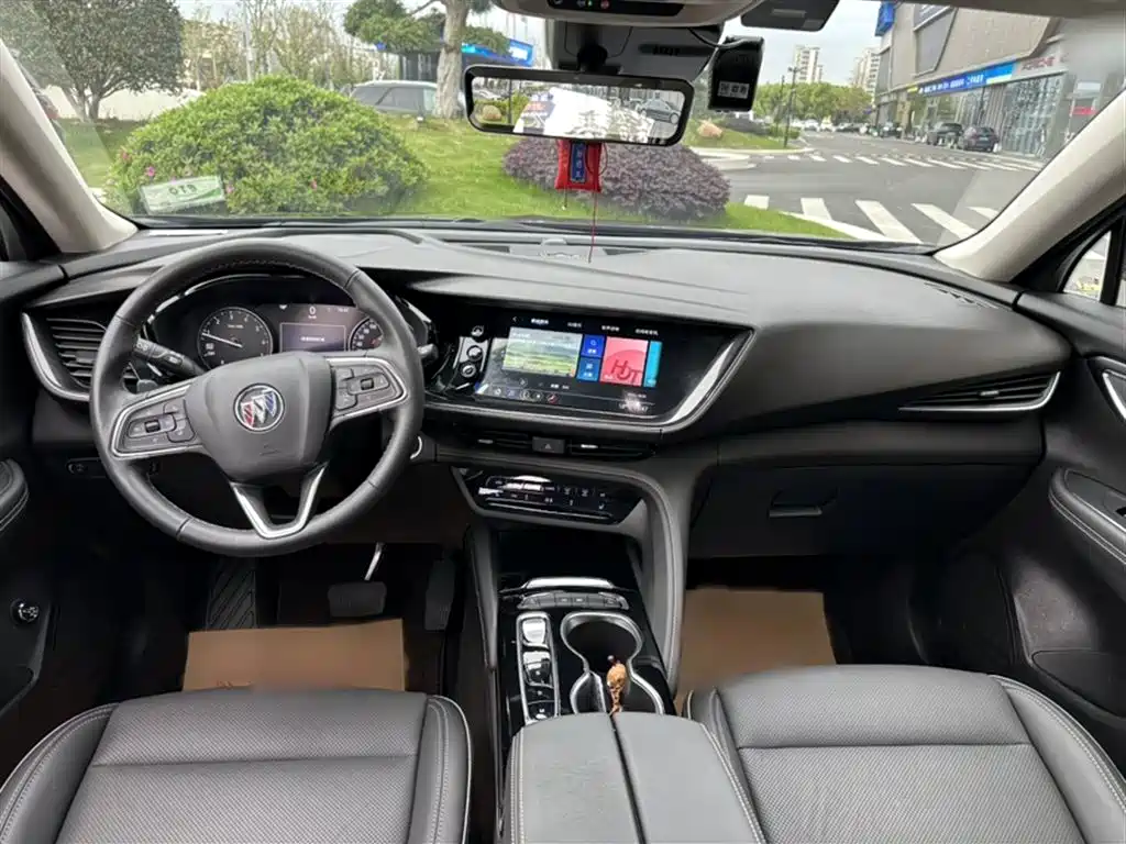 Buick Envision Plus — фото 19