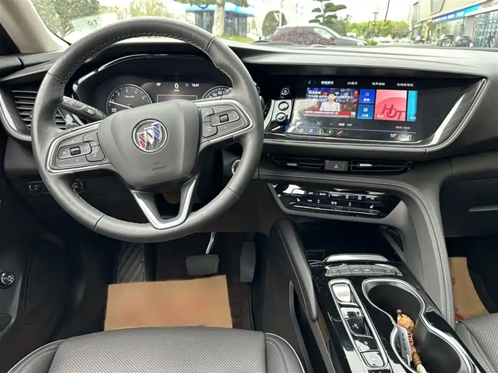 Buick Envision Plus — фото 20