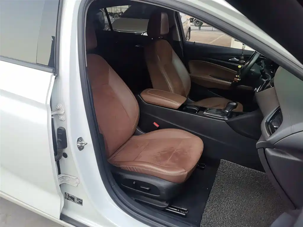 Buick Regal — фото 25