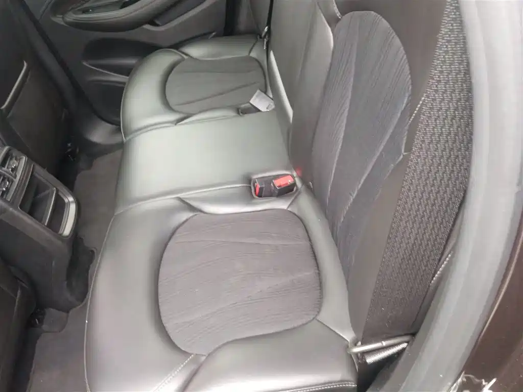 Buick Envision Plus — фото 13