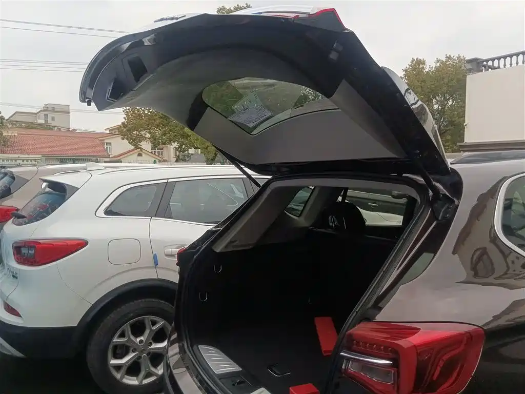 Buick Envision Plus — фото 15