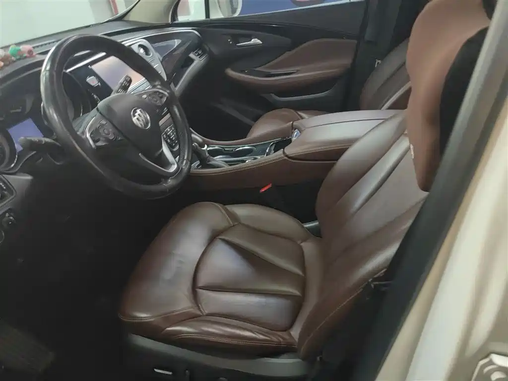 Buick Envision Plus — фото 11