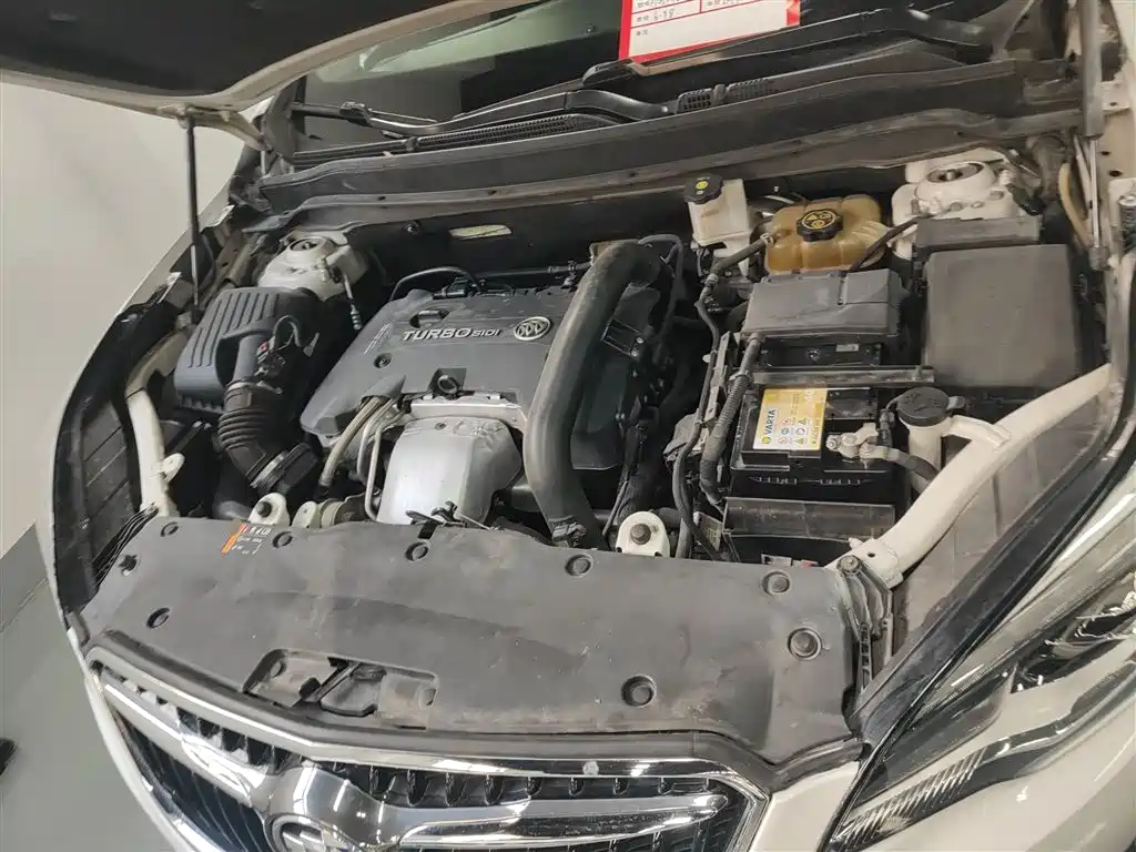 Buick Envision Plus — фото 16
