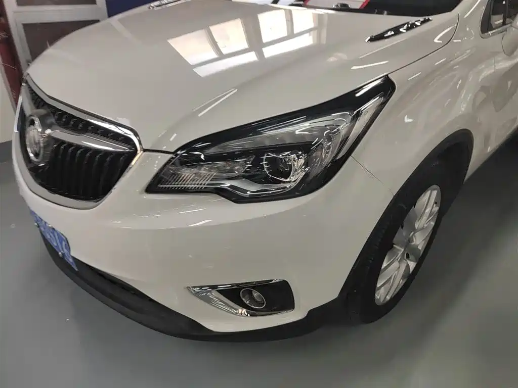 Buick Envision Plus — фото 18