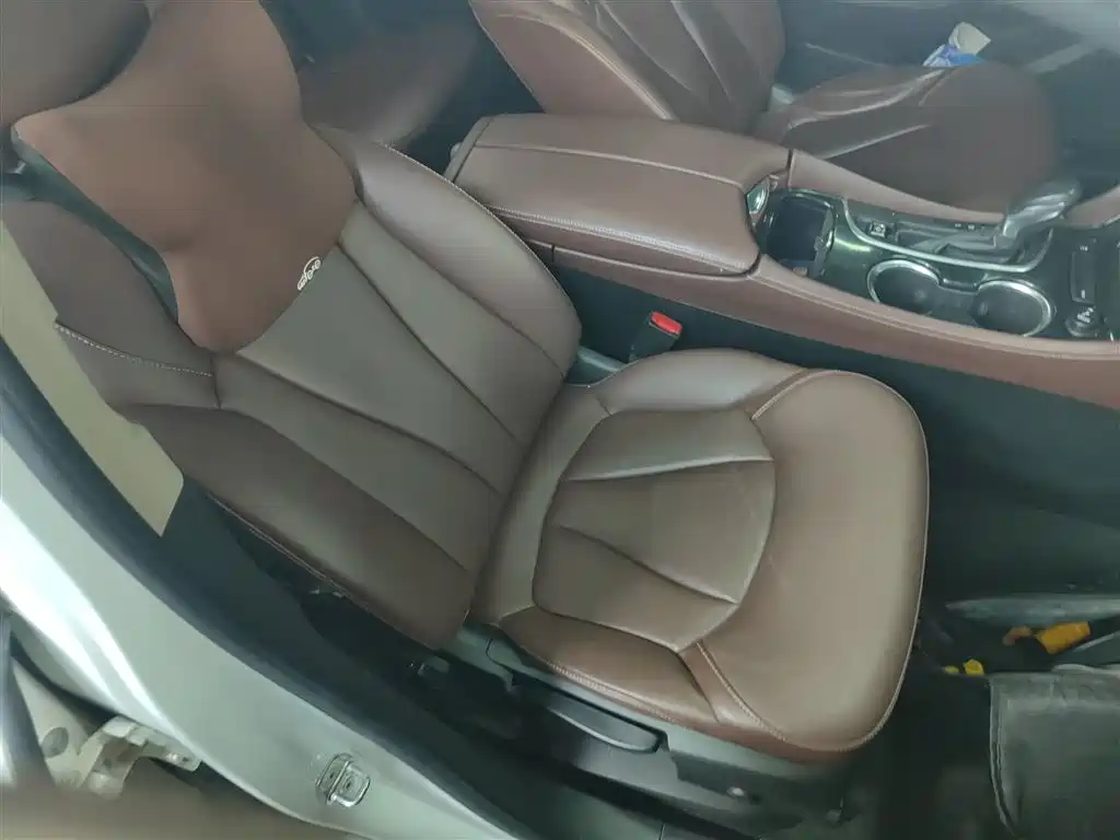 Buick Envision Plus — фото 20