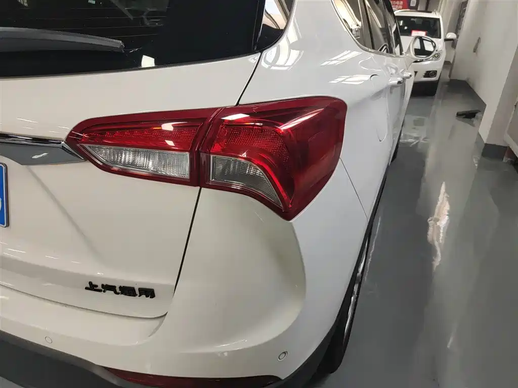 Buick Envision Plus — фото 24