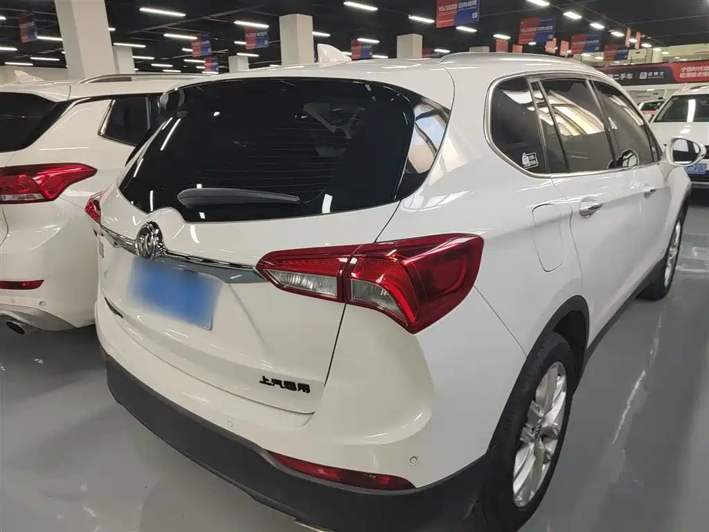 Buick Envision Plus — фото 5