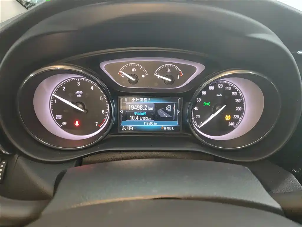 Buick Envision Plus — фото 8