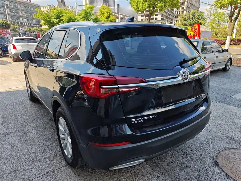 Buick Envision Plus — фото 5