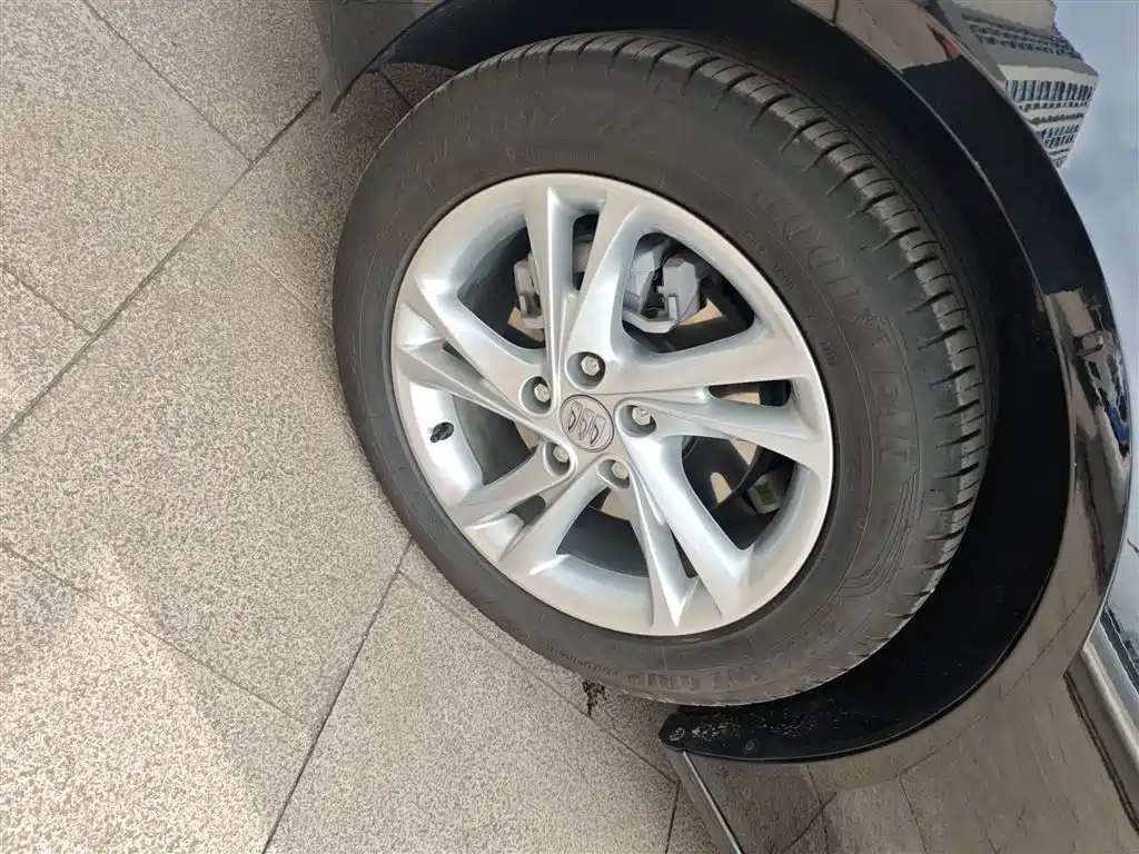 Buick Regal — фото 23