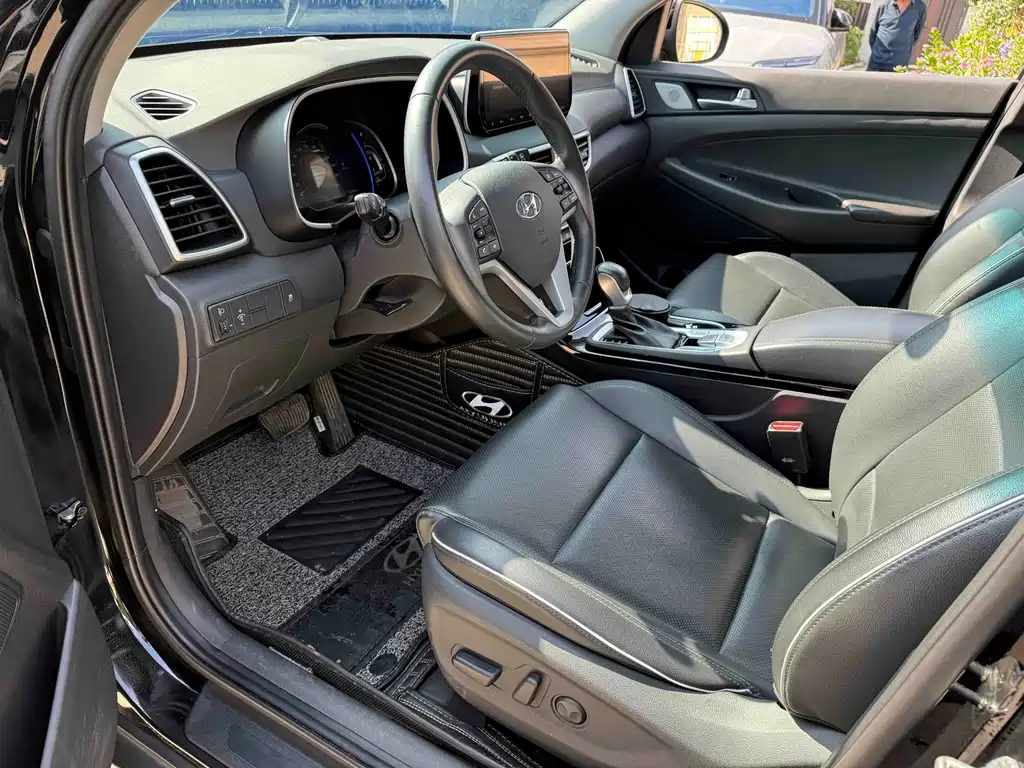 Hyundai Tucson — фото 7