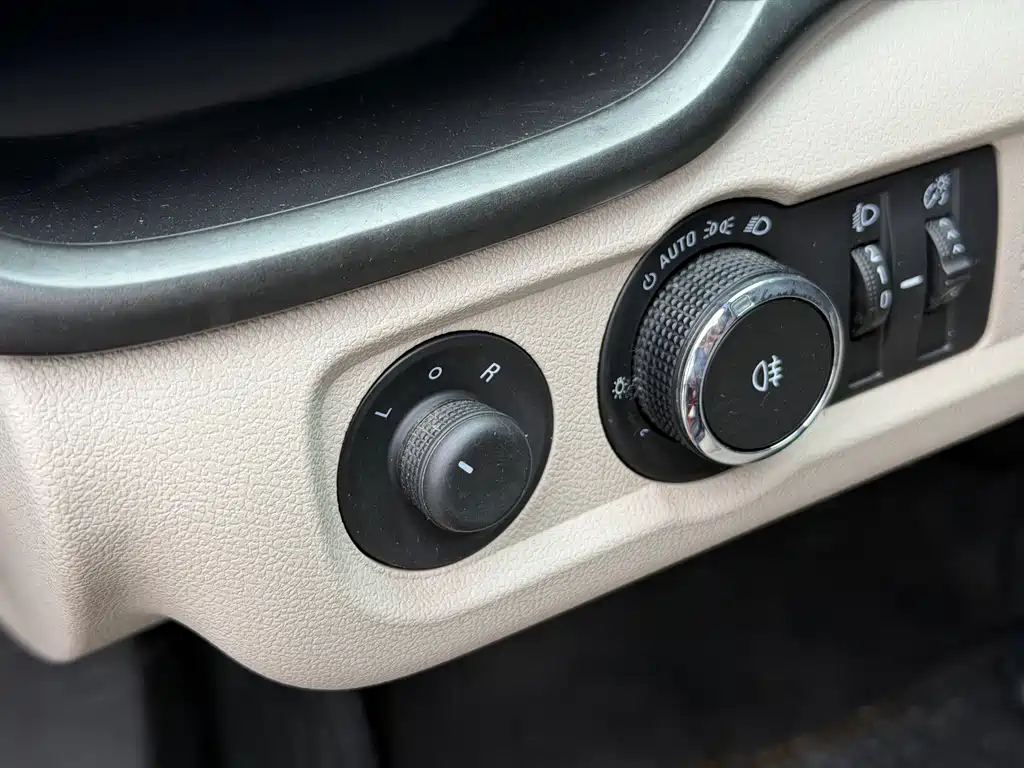 Buick Excelle — фото 18