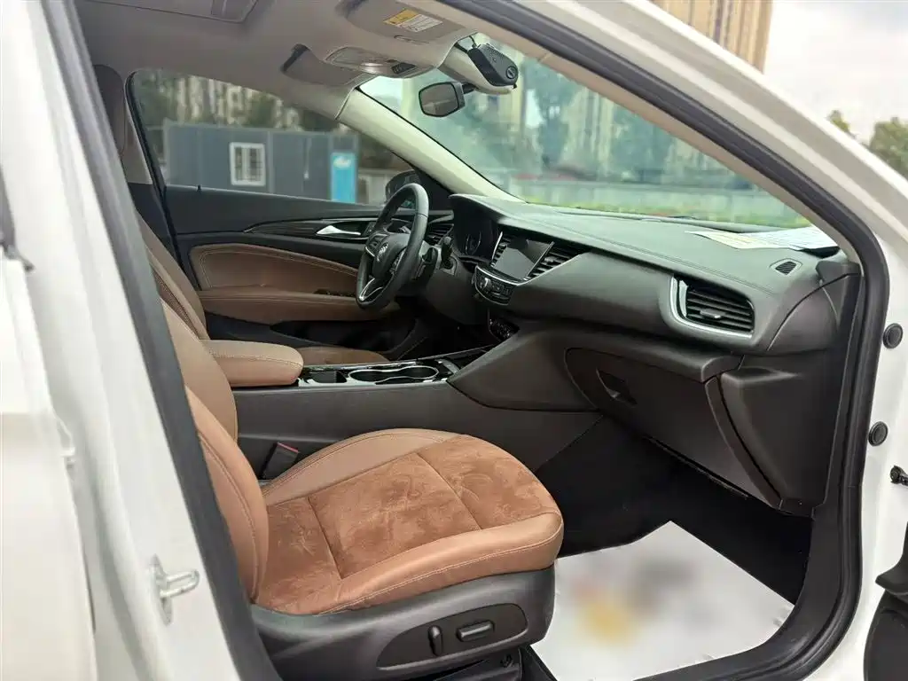 Buick Regal — фото 9