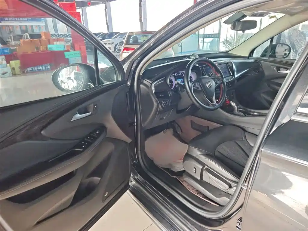 Buick Envision Plus — фото 9