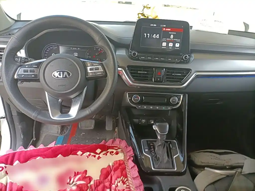 Kia Sportage — фото 9