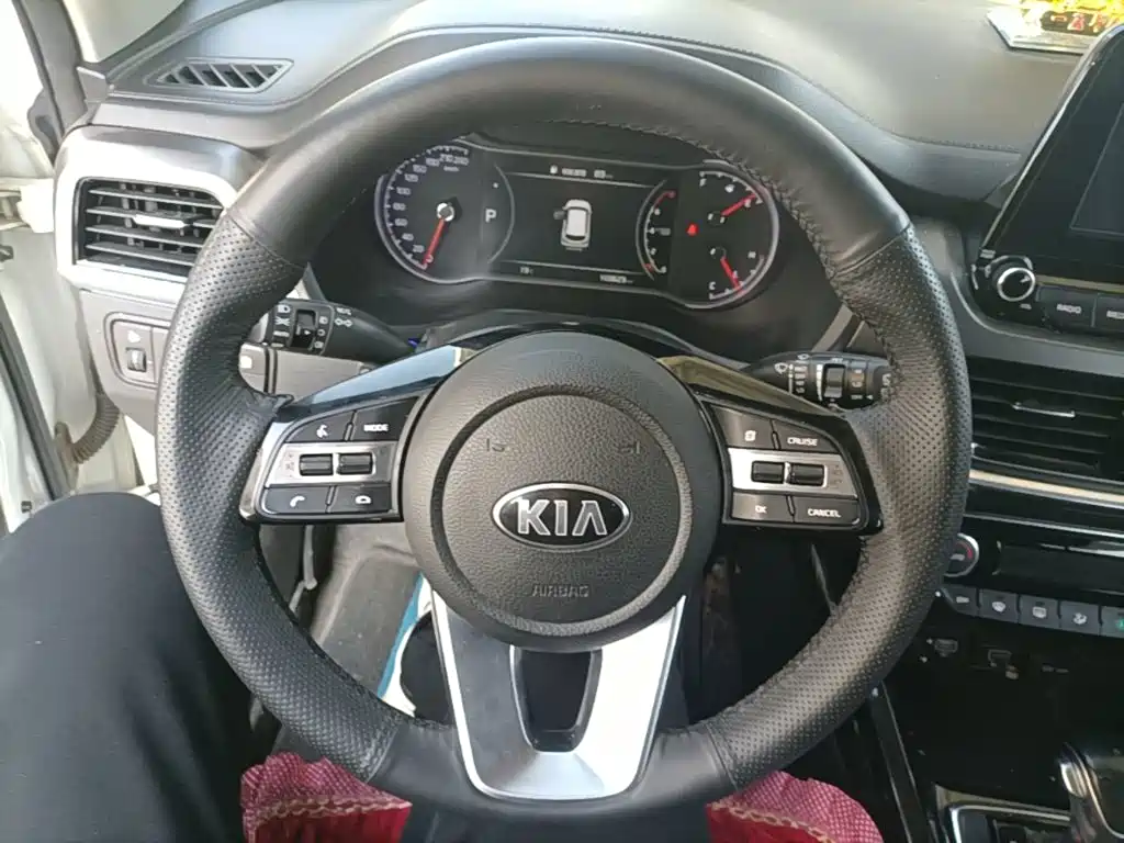 Kia Sportage — фото 10