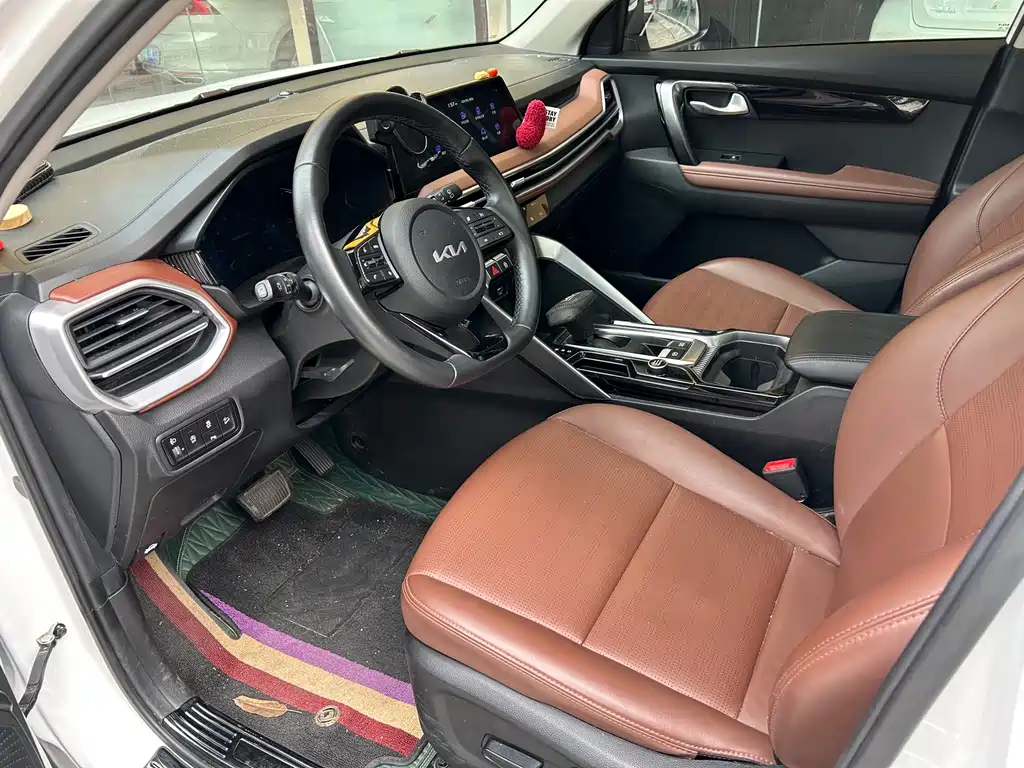 Kia Sportage — фото 7