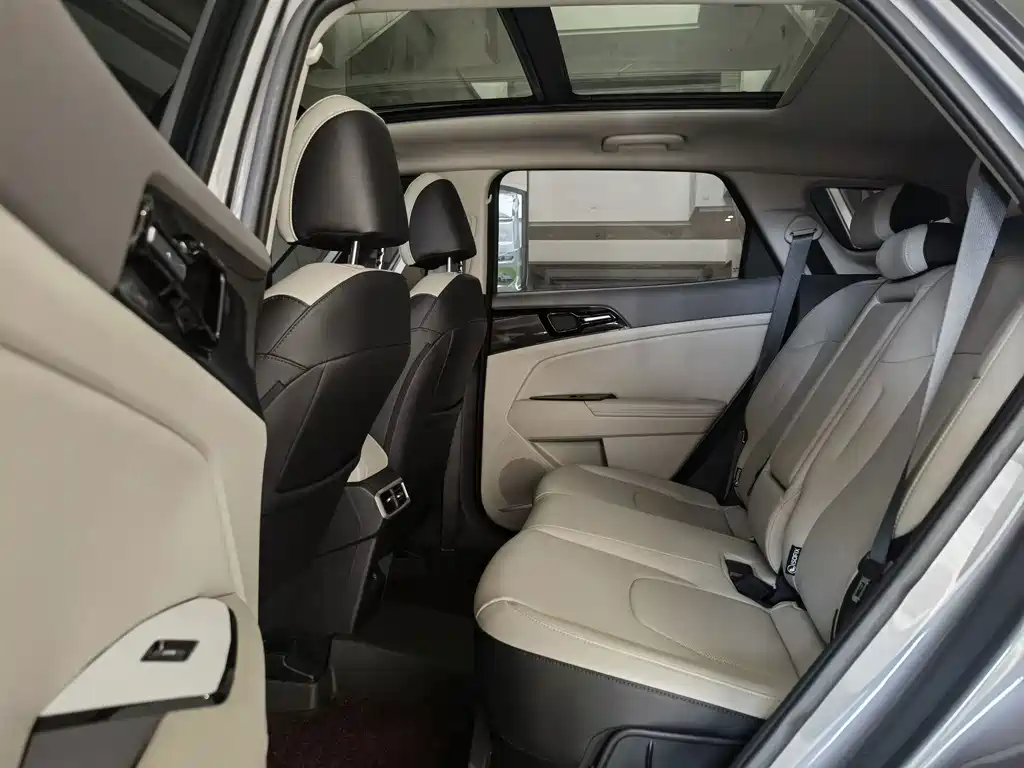 Kia Sportage — фото 11