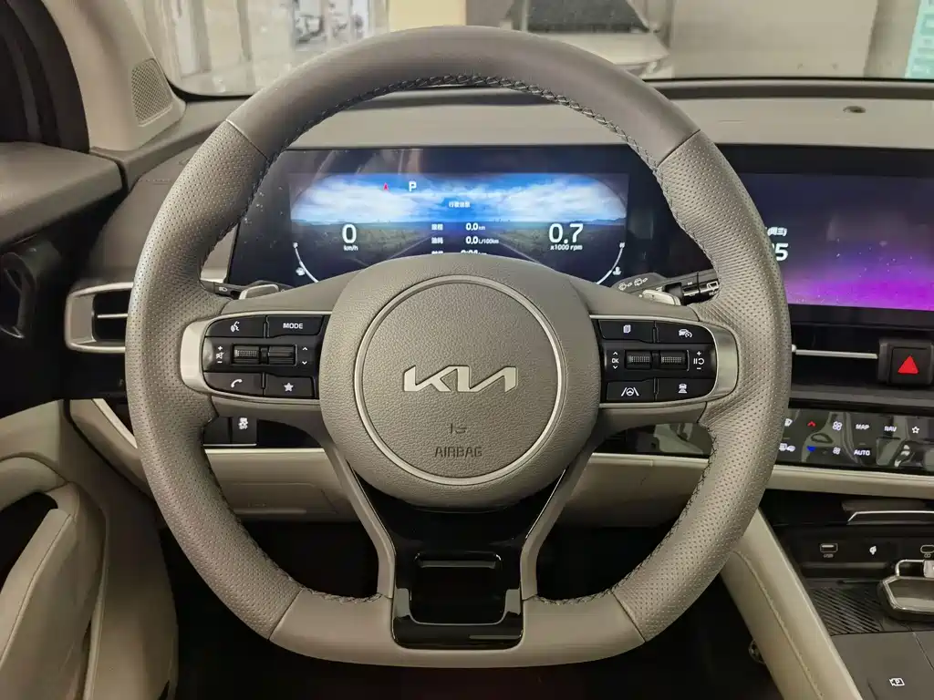 Kia Sportage — фото 8