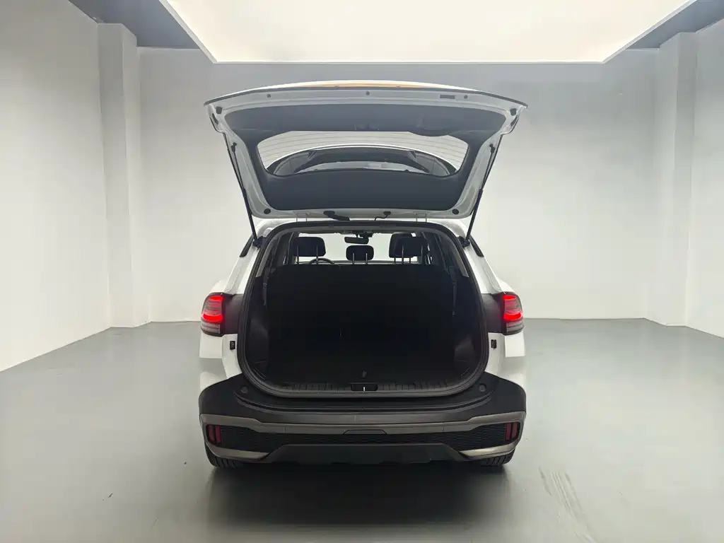 Kia Sportage — фото 8