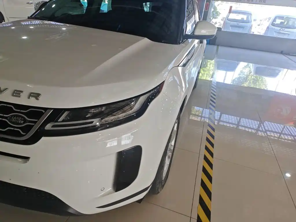 Land Rover Evoque — фото 23