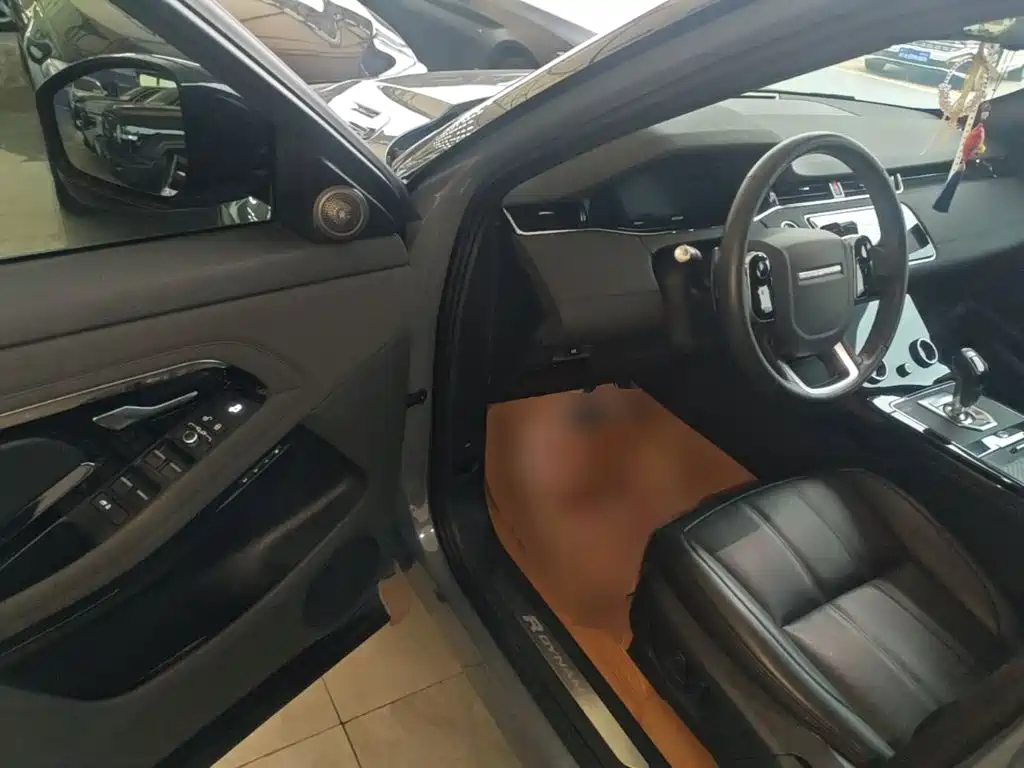 Land Rover Evoque — фото 15