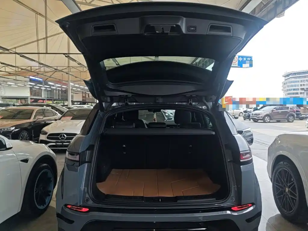 Land Rover Evoque — фото 18