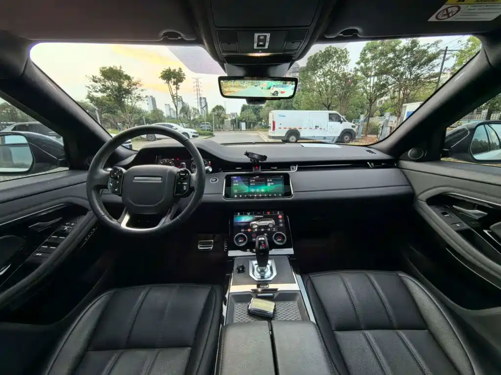 Land Rover Evoque — фото 5