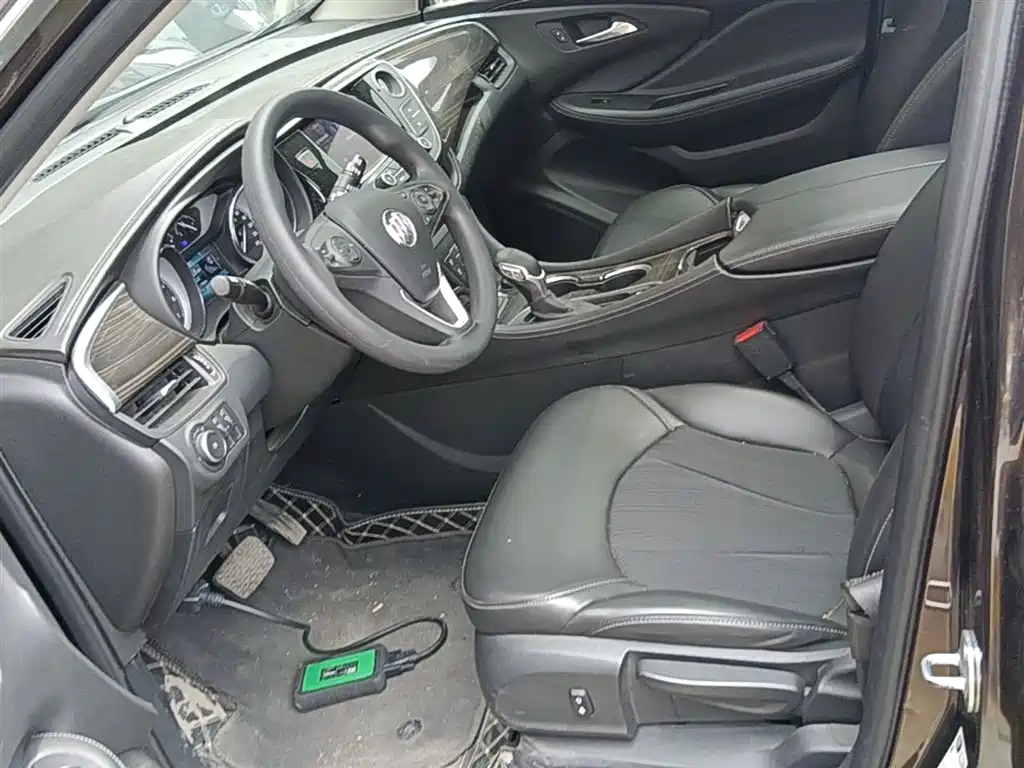 Buick Envision Plus — фото 15