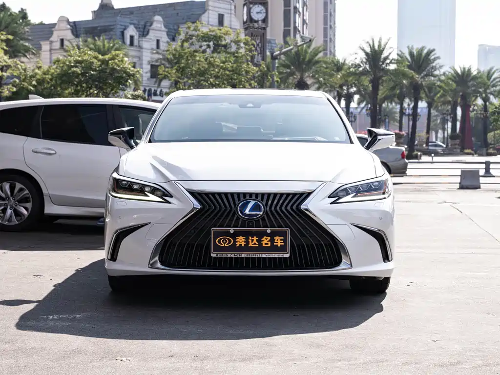 Lexus ES — фото 2