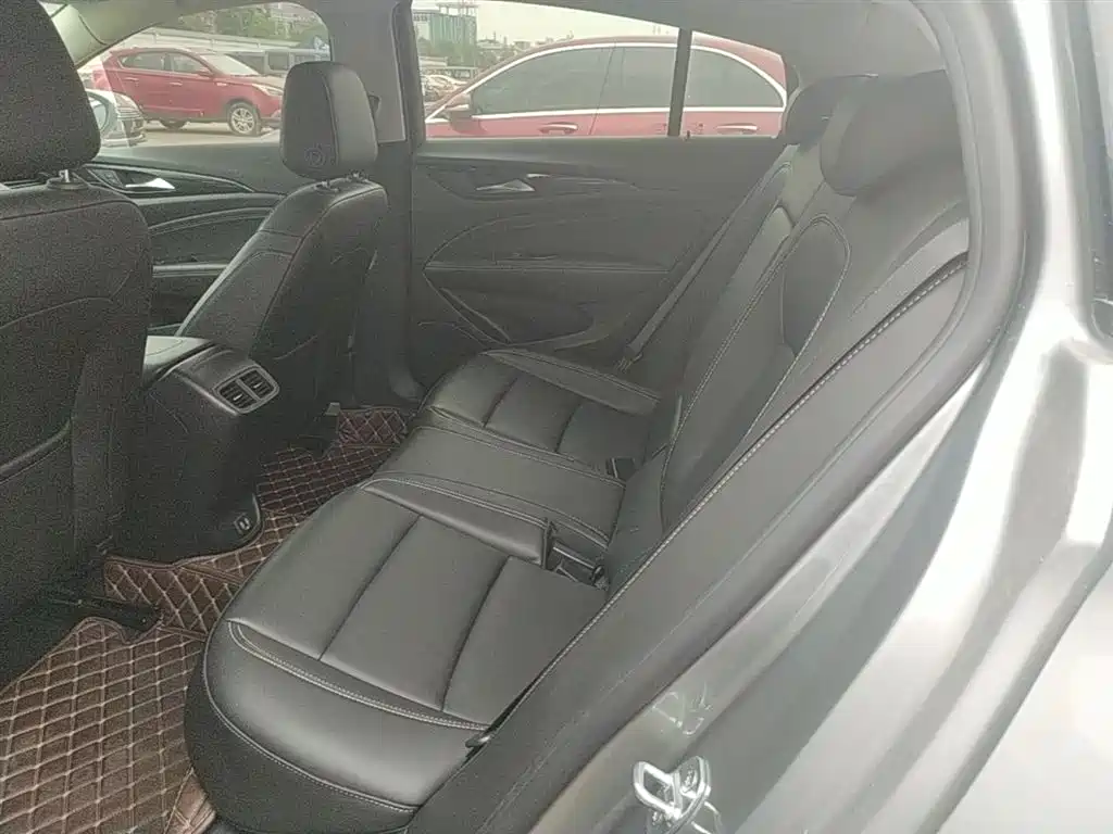Buick Regal — фото 17